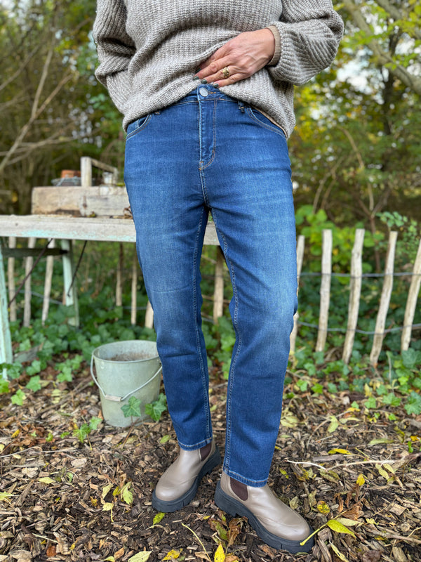 Isay Monza Straight Jeans | Isay | Køb online hos Moster D – Hurtig levering