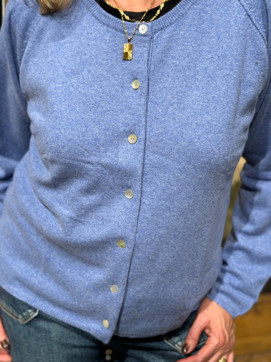BTF CPH Cashmere Cardigan - Denim Melange | BTF CPH | Køb online hos Moster D – Hurtig levering
