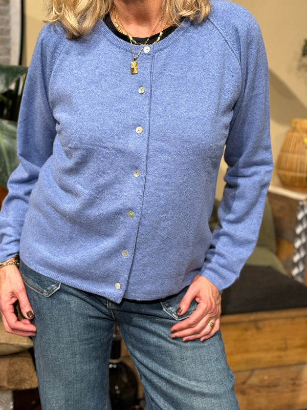 BTF CPH Cashmere Cardigan - Denim Melange | BTF CPH | Køb online hos Moster D – Hurtig levering