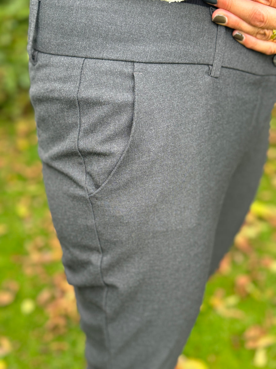 Isay Firenze Stretch Chino - Dark Grey Melange | Isay | Køb online hos Moster D – Hurtig levering