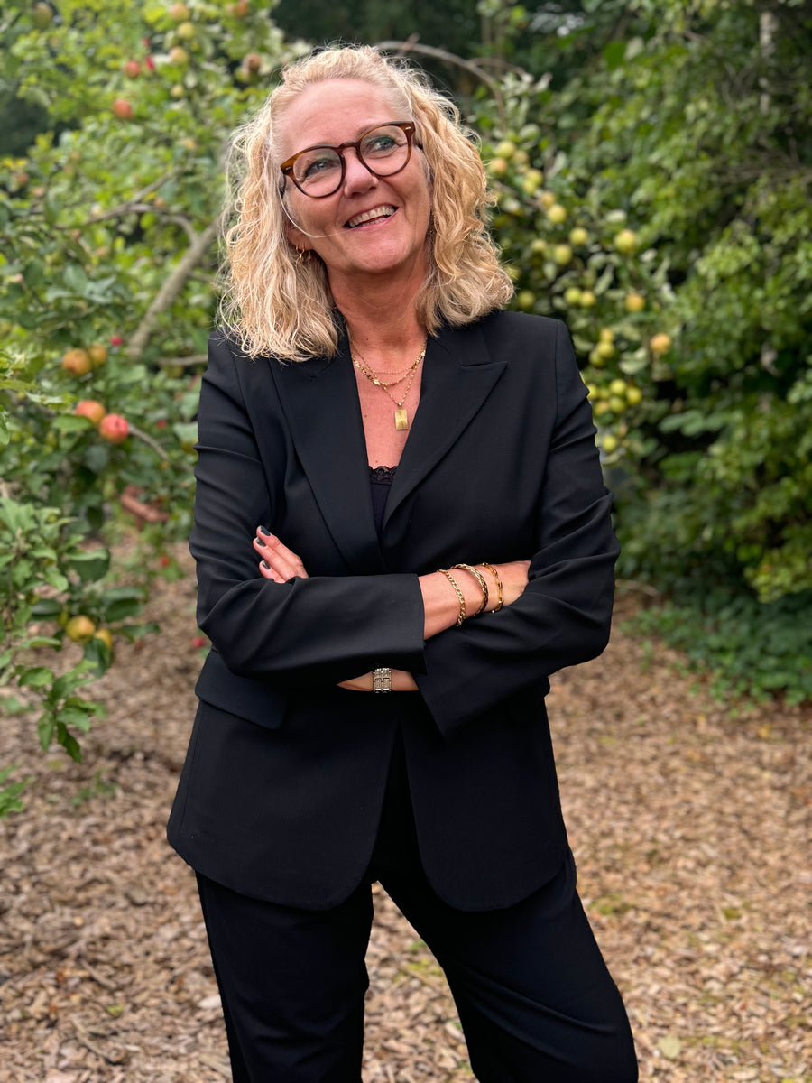 Isay Firenze Blazer - Black | Isay | Køb online hos Moster D – Hurtig levering