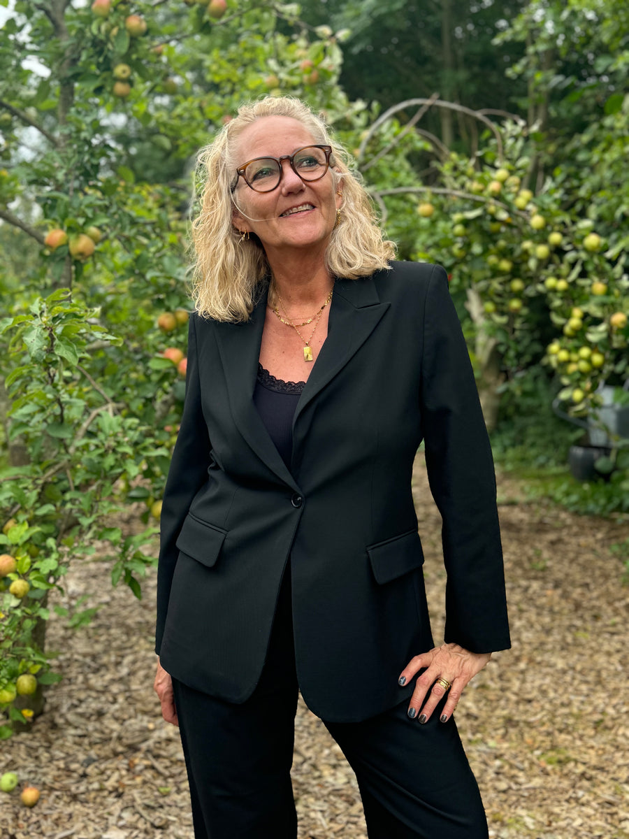 Isay Firenze Blazer - Black | Isay | Køb online hos Moster D – Hurtig levering
