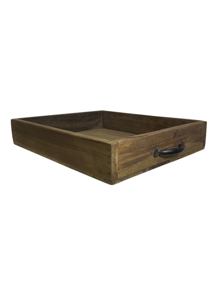 Sjælsø Nordic - Rustik træbakke i genbrugstræ - 40x35cm | Sjælsø Nordic | Køb online hos Moster D – Hurtig levering