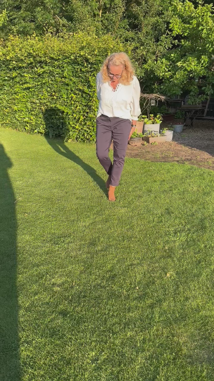 Isay Chino Pant - Navy | Isay | Køb online hos Moster D – Hurtig levering