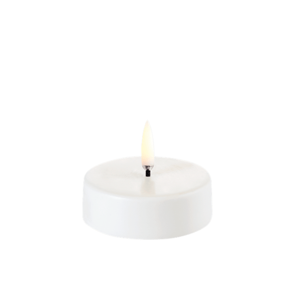 Uyuni LED Fyrfadslys Maxi, Nordic White Wax, Smooth, Ø6,1 x H2,2 cm