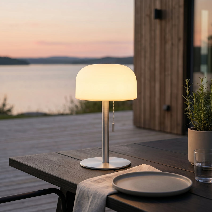 Nordic Flame Trådløs LED Bordlampe – 26 cm Sølv farve - inkl fjernbetjening.